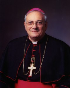 El obispo de la diócesis católica de Brooklyn y Queens, Nicholas DiMarzio