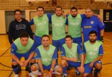 El Deportivo Cosmos liderado por los Hermanos Junior y Carlos Diaz, no vieron acción la semana pasada, pero volverán a las acciones este domingo 4 de Marzo, enfrentando al Sport Paraguay en el campeonato de la Liga Mexicana Diaz de Indoor Fútbol, en Queens. (Foto: Buki Chapin)