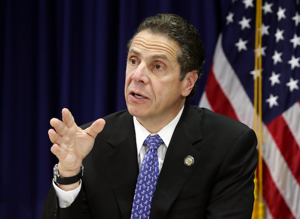 El Gobernador Andrew Cuomo critic&oacute; la burocracia con la que NYCHA maneja sus obras y dijo: &ldquo;este es un caso puro de negligencia, es solamente eso, negligencia y los derechos de los residentes han sido abusados