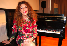 Rosa Antonelli celebra el nacimiento de Piazzola en Nueva York Rosa Antonelli, pianista argentina radicada en Nueva York quien ofrecerá un concierto de homenaje al famoso compositor Astor Piazzola, en el aniversario de su nacimiento que se conmemora en el Mes Internacional de la Mujer.
