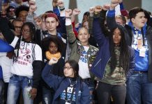 Los estudiantes de la escuela en Parkland Florida, han liderado y realizado varias demostraciones con gran respaldo de los medios en su campaña para reducir la violencia armada, de la que fueron víctimas el 14 de febrero de este año.