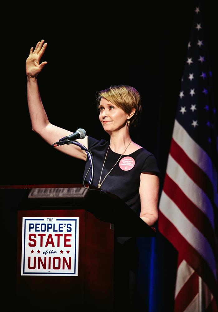 La actriz estadounidense Cynthia Nixon asiste al evento "The People's State of Union", en Nueva York (Estados Unidos), el 29 de enero de 2018. Nixon, conocida por su papel en la pel&iacute;cula 'Sexo en Nueva York' ha anunciado hoy, 19 de marzo de 2018, su candidatura a gobernadora de Nueva York.