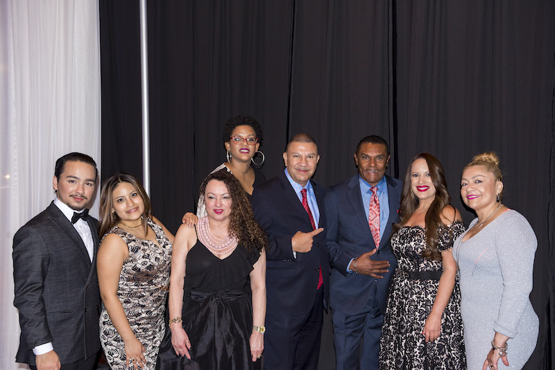 La Noche de Gala que fue amenizada por el Dominicano Jose Alberto "El Canario"