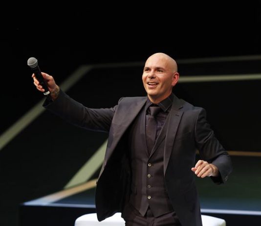 Pitbull intervendrá ante la ONU en el Día Mundial del Agua Pitbull intervendrá el próximo jueves ante la Asamblea General de la ONU con motivo del Día Mundial del Agua.