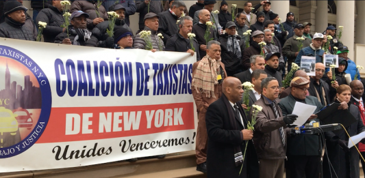 DRAMA EN EL CITY HALL; Un taxista llevo su carro para suicidarse al frente de su edificio, como protesta contra comisión de Taxis y Limosinas.