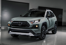 Toyota dio a conocer hoy en el Salón Internacional del Automóvil de Nueva York (NYIAS) la quinta generación del todocamino SUV pequeño RAV4, el modelo de más ventas de la marca japonesa en Estados Unidos.