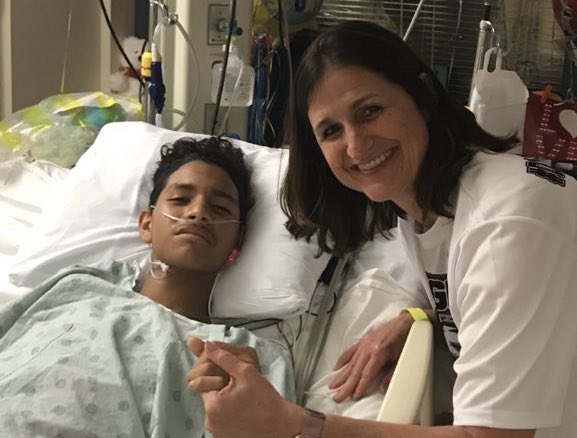 El estudiante de origen venezolano Anthony Borges, que resultó herido de gravedad en la matanza de 17 personas en la secundaria de Parkland