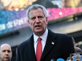 Nueva York respalda protección de inmigrantes El alcalde de Nueva York, Bill de Blasio
