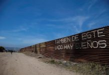 Vista de la valla que delimita el territorio mexicano y estadounidense