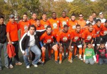 Jugadores y Dirigentes del 'laureado' Corinto FC ex-multiple campeón en Nueva York que formarea parte del partido amistoso benefico pro-fondos para Oscar "Palo" Arriola, este sábado 2 de Junio en canchas del Red Hook Park. (Foto: Buki Chapin)