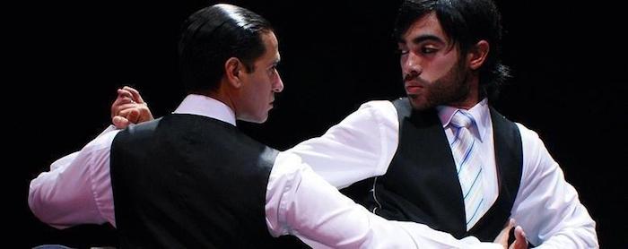 Sardella y Perez en otro momento del del espectáculo presentado en IATI Theater