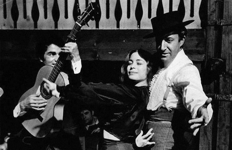 La Chana y Peter Sellers en una escen a de la pel&iacute;cula de 1967, The Bobo