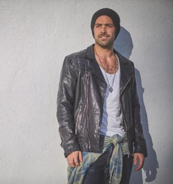 El exitoso productor nominado al Latin Grammy lanza un nuevo tema como cantautor acompañado de un video musical deslumbrante.