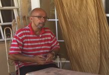 En Puerto Rico, sobrevivientes del huracán María enfrentan la soledad y la depresión Don Gregorio se siente desesperanzado y ha tenido pensamientos suicidas. Ha estado aislado desde que el huracán María impactó en Puerto Rico el pasado septiembre. (Sarah Varney/KHN)