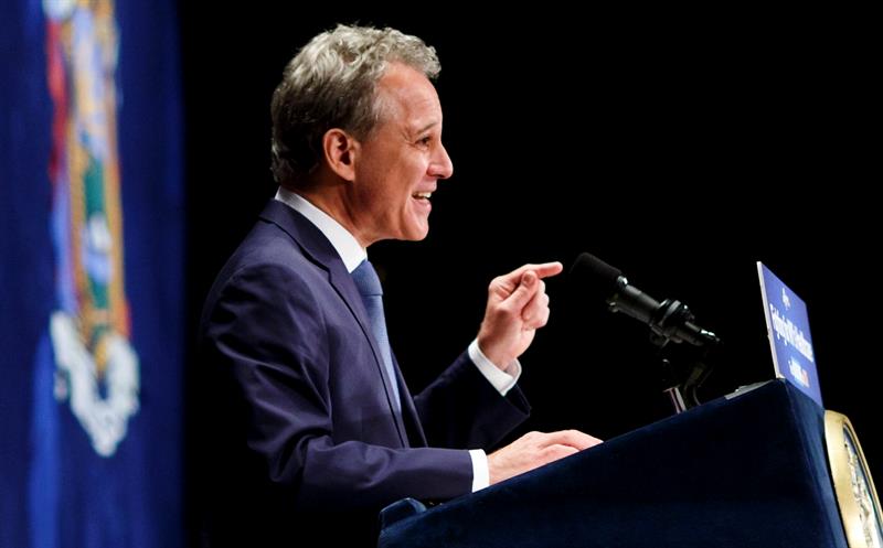 Fotografía de archivo fechada el 17 de julio de 2017 muestra al fiscal general del Estado de Nueva York, Eric Schneiderman,