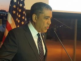 El congresista Adriano Espaillat