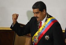 Maduro se juramenta ante la oficialista Asamblea Nacional Constituyente El presidente de Venezuela, Nicolás Maduro, toma juramento ante la Asamblea Nacional Constituyente hoy, jueves 24 de mayo de 2018, en Caracas (Venezuela).