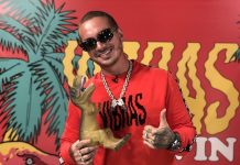 J balvin en la presentación de su disco "vibras".
