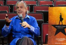 Luis Miranda, padre del dramaturgo Lin-Manuel Miranda, habla durante una rueda de prensa celebrada hoy, miércoles 13 de junio de 2018, en la Universidad de Puerto Rico (UPR) en San Juan (Puerto Rico).