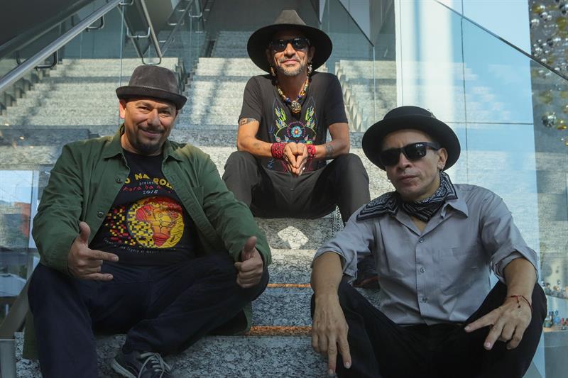El México precario y desigual que la banda mexicana Maldita Vecindad retrató en su disco icónico "El circo" hace 25 años, se ha agravado por la inseguridad y la violencia.
