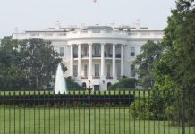 La mayoría de los invitados a la Casa Blanca para la reunión con Trump tenían hijos adolescentes o en la veintena, que fueron supuestamente asesinados por indocumentados.