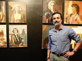 Armonía y contemplación reinan en el "Caos invisible" de pintor ecuatoriano El pintor ecuatoriano Jaime Zapata