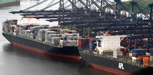 El Gobierno de México anunció que responderá a la imposición por parte de Estados Unidos de aranceles al acero y al aluminio provenientes del país, Canadá y la Unión Europea (UE) con "medidas equivalentes a diversos productos".