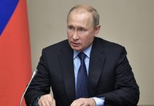 Asesor de Trump viajará a Moscú para preparar "posible encuentro" con Putin