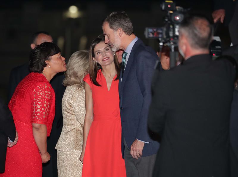 Los Reyes de Espa&ntilde;a, Felipe y Letizia, llegaron hoy a Nueva Orleans, primera escala de una gira por Estados Unidos.