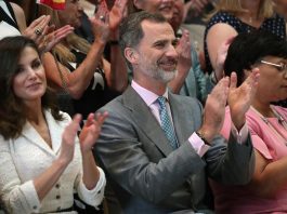 Los Reyes de España se despiden de Nueva Orleans a ritmo de jazz Los Reyes de España Felipe VI y Letizia, y la alcaldesa de Nueva Orleans LaToya Cantrell, durante su visita al Museo de Arte de Nueva Orleans.