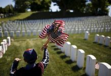 Ejército EEUU prepara repatriación restos de soldados muertos guerra de Corea La manera en la que los restos serán repatriados no está clara pero no se descarta que el secretario de Estados de Estados Unidos, Mike Pompeo, se encargue de ello tras su prevista visita a Pyongyang.
