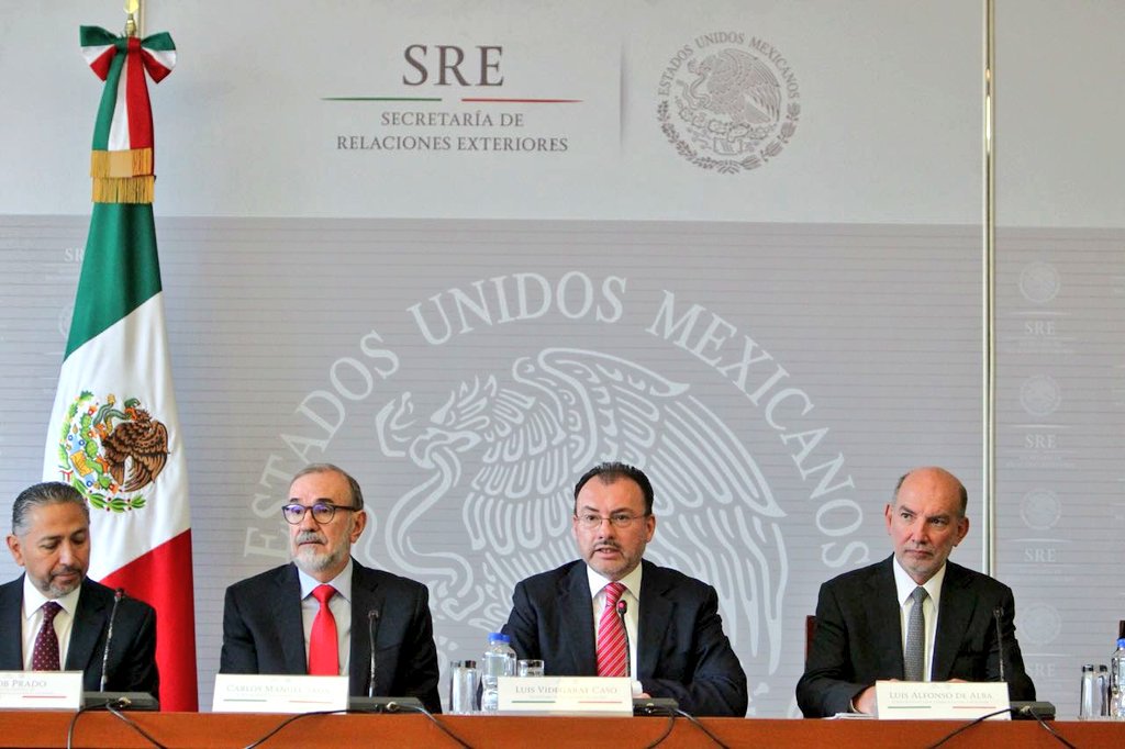 El Secretario Videgaray dej&oacute; claro que M&eacute;xico no promueve la migraci&oacute;n ilegal, pero indic&oacute; que esta administraci&oacute;n no puede permanecer indiferente ante una situaci&oacute;n inhumana como la separaci&oacute;n de familias migrante.