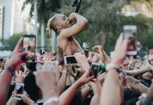 El músico, cuyo verdadero nombre era Jahseh Dwayne Onfroy, fue emboscado a bordo de su automóvil por una camioneta todoterreno en el estacionamiento de la tienda ubicada en Deerfield Beach