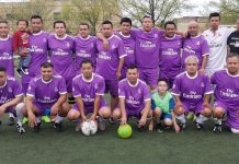 Fútbol Nueva York: Occidente venció al Chietla y asumió liderato en Liga Guatemala Dirigentes e integrantes del 'poderoso' onceno Chinantla que viene desempenando una excelente campaña en el campeonato de la Liga de Fútbol Guatemala con sede en canchas del Red Hook Park. (Foto cortesía: Marvin "Ka Ká" Estrada)