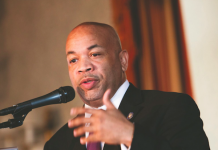 Presidente de la Asamblea: Los neoyorquinos nos necesitan para asumir el liderazgo nuevamente El Presidente de la Asamblea Carl Heastie