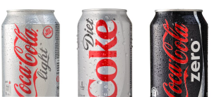 Coca-Cola es la gaseosa más popular del mundo. La versión original está hecha con azúcar, pero las otras contienen edulcorantes artificiales que ahora se relacionan con problemas de obesidad y diabetes. Chones/shutterstock.com