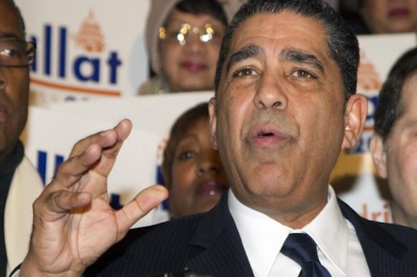 El congresista Adriano Espaillat.