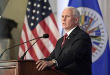 El vicepresidente, Mike Pence
