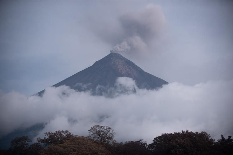 En la imagen, el volc&aacute;n de Fuego en Guatemala.