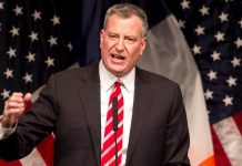 Bill de Blasio respaldará a candidatos progresistas en todo EE.UU. Según De Blasio, la coyuntura política plantea una gran oportunidad para que los demócratas triunfen en las próximas legislativas y pongan freno a las políticas del presidente, Donald Trump.