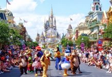 Disney anunció esta semana que para mediados de 2019 habrá eliminado completamente de sus parques y otras instalaciones ese útil desechable y aparentemente inofensivo