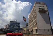 EE.UU. niega que la ampliación de lista de países con veto migratorio vaya a ser inminente Tres altos cargos del Departamento de Estado de EE.UU. hicieron un inesperado viaje a Cuba para evaluar los "desafíos únicos" que suponen los misteriosos incidentes que dañaron la salud de 26 funcionarios de la embajada . (Foto de twitter)