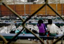 Un grupo representantes a la Cámara federal visitó hoy varias instalaciones de la Patrulla Fronteriza para comprobar "la veracidad de la dramática situación" provocada por la política migratoria del Gobierno.
