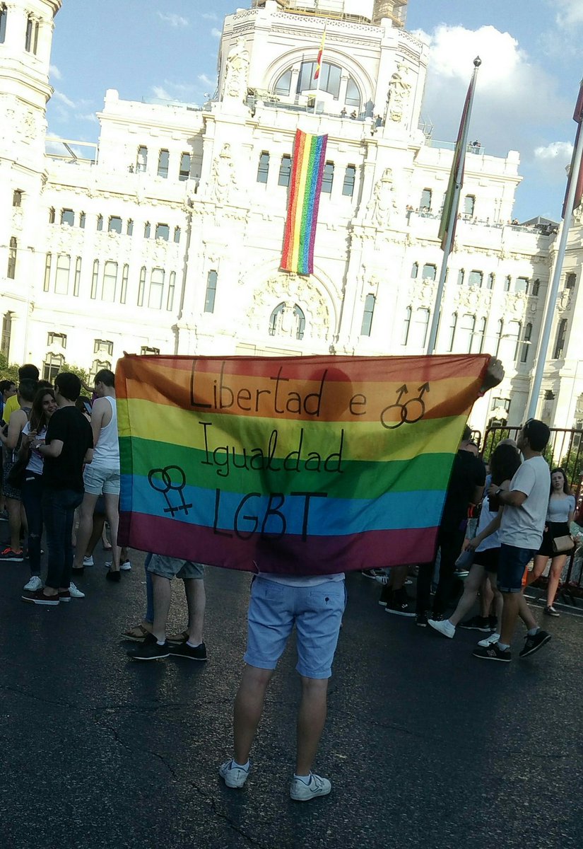 Los principales reclamos del colectivo LGTBI en Cuba son el reconocimiento legal de las parejas homosexuales (matrimonio igualitario), la prohibici&oacute;n de la discriminaci&oacute;n por orientaci&oacute;n sexual e identidad de g&eacute;nero, junto a la adopci&oacute;n y reproducci&oacute;n asistida.