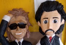 Luis Miguel y su polémico padre se convierten en piñatas en México El estelar Luis Miguel y su controvertido padre, Luisito Rey, protagonistas de la exitosa serie de televisión que narra la vida del cantante, fueron "convertidos" en piñatas