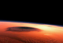 Marte podrá ser avistado por el ojo humano con la mayor claridad en los últimos 15 años a partir de esta medianoche, gracias a que las órbitas de ambos planetas han hecho que se encuentren en el punto más cercano en este período.
