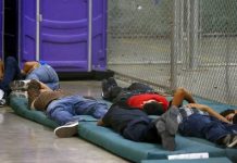 El Gobierno de Honduras informó hoy que intensificará sus "acciones diplomáticas" para lograr "la pronta reunificación" de menores hondureños separados de sus padre.