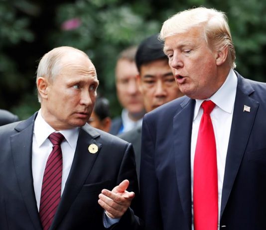 EE.UU. denuncia "erosión" de libertad de prensa en Rusia El Gobierno denunció hoy una "erosión" de la libertad de prensa en Rusia días antes de la cumbre entre el presidente, Donald Trump, y el mandatario ruso, Vladímir Putin, el 16 de julio en Helsinki.