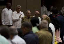 Miguel Díaz-Canel, mantendrá en su Gobierno a gran parte de los ministros de su antecesor, Raúl Castro, entre ellos los de carteras clave como el Ejército, Interior, Exteriores y Turismo