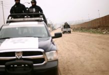 El plan de Donald Trump de declarar terroristas a los narcotraficantes divide a México Un tiroteo entre grupos rivales de narcotraficantes dejó hoy tres muertos y dos vehículos quemados en la ciudad de Reynosa. (Foto de twitter)
